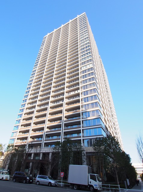 Global Front Tower